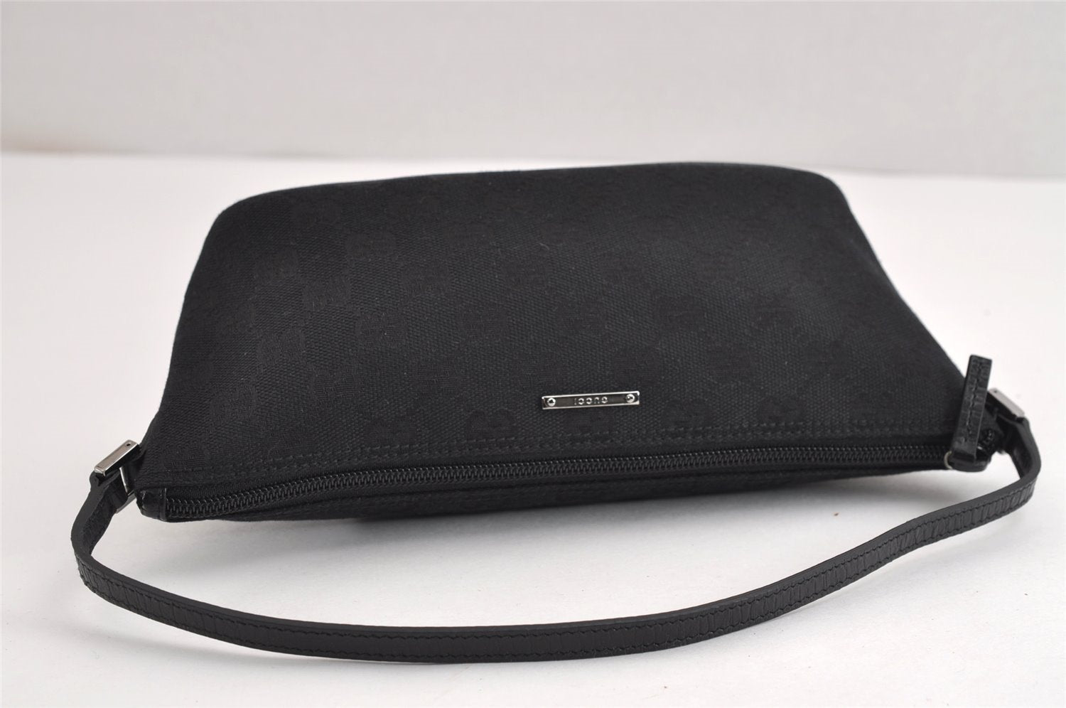 Authentic GUCCI Hand Bag Pouch Purse GG Canvas Leather 071982123 Black 1932J
