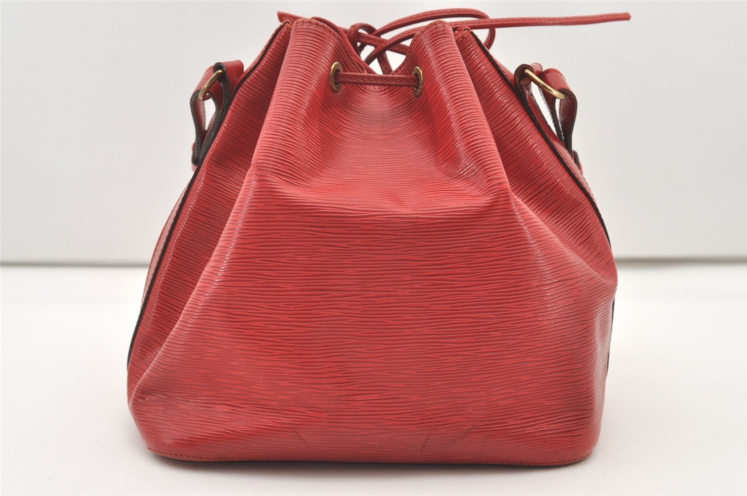 Authentic Louis Vuitton Epi Petit Noe Shoulder Drawstring Bag M44107 Red 1934J