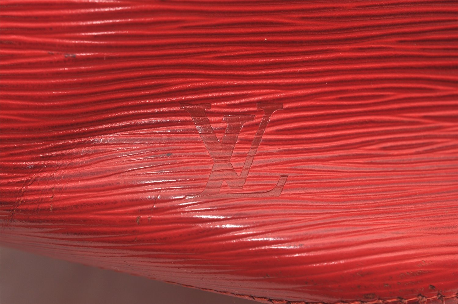 Authentic Louis Vuitton Epi Petit Noe Shoulder Drawstring Bag M44107 Red 1934J