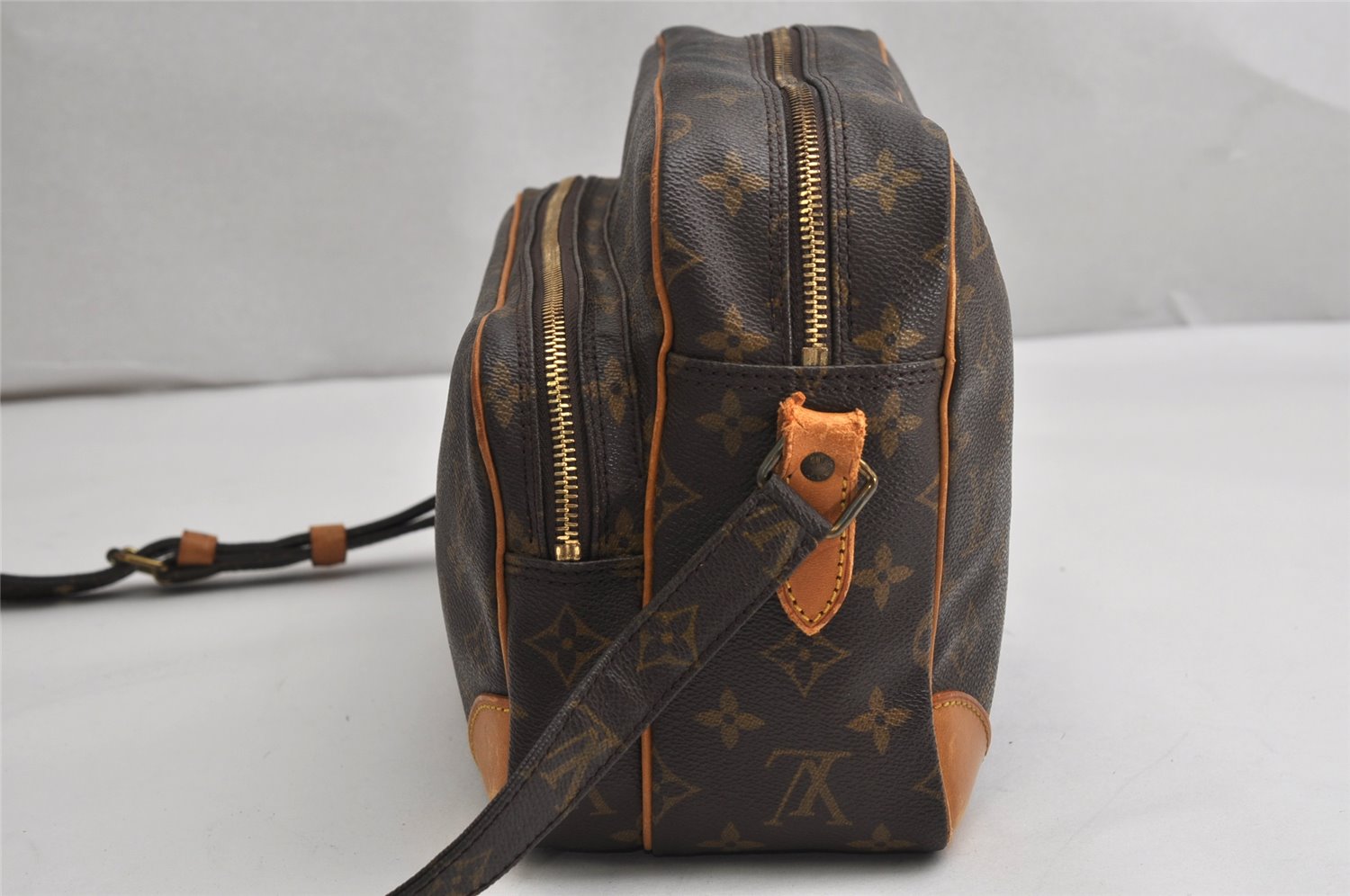 Authentic Louis Vuitton Monogram Nile Shoulder Cross Body Bag M45244 LV 1937K