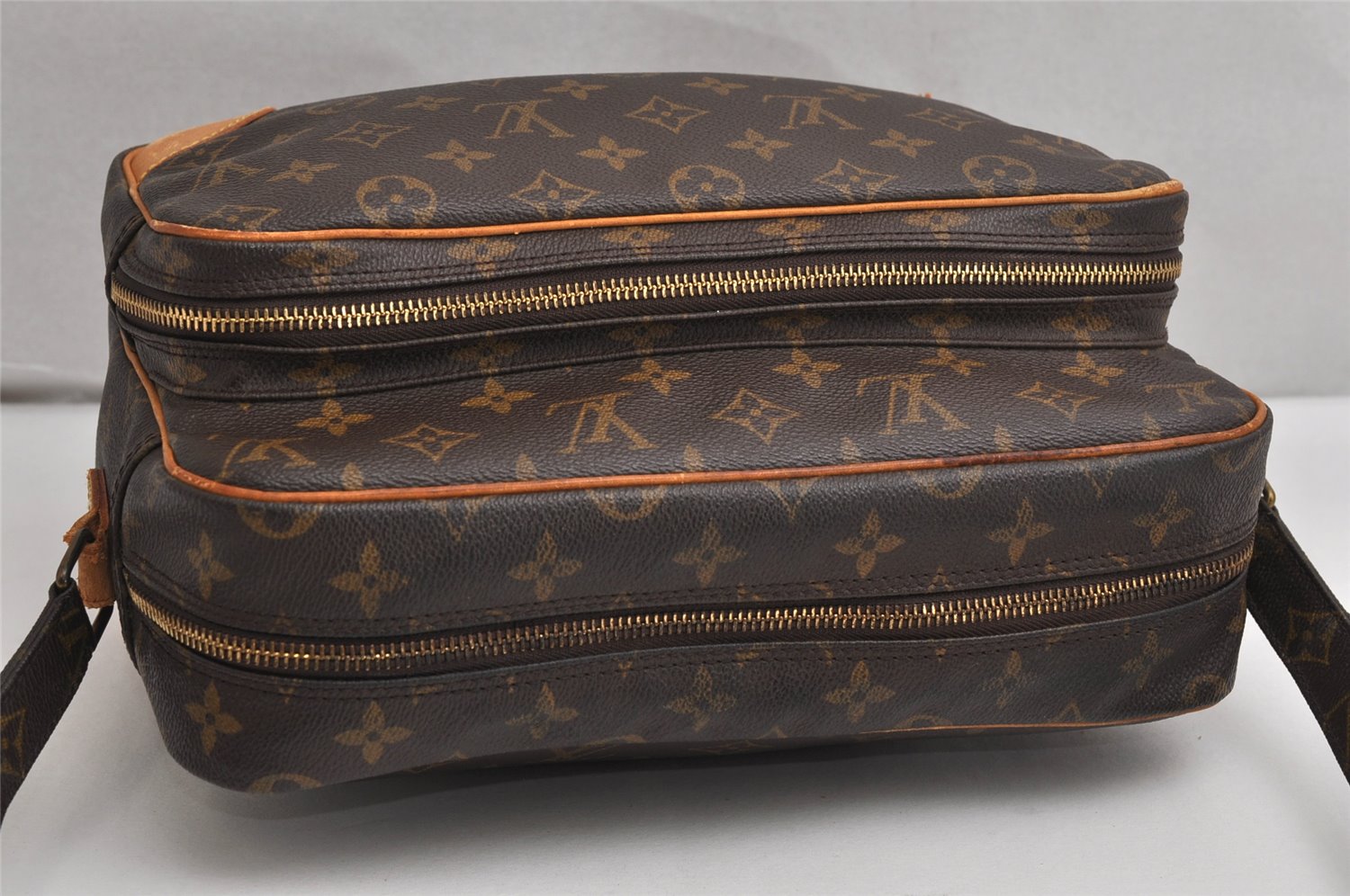 Authentic Louis Vuitton Monogram Nile Shoulder Cross Body Bag M45244 LV 1937K