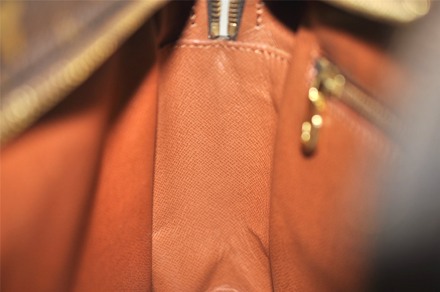 Authentic Louis Vuitton Monogram Nile Shoulder Cross Body Bag M45244 LV 1937K