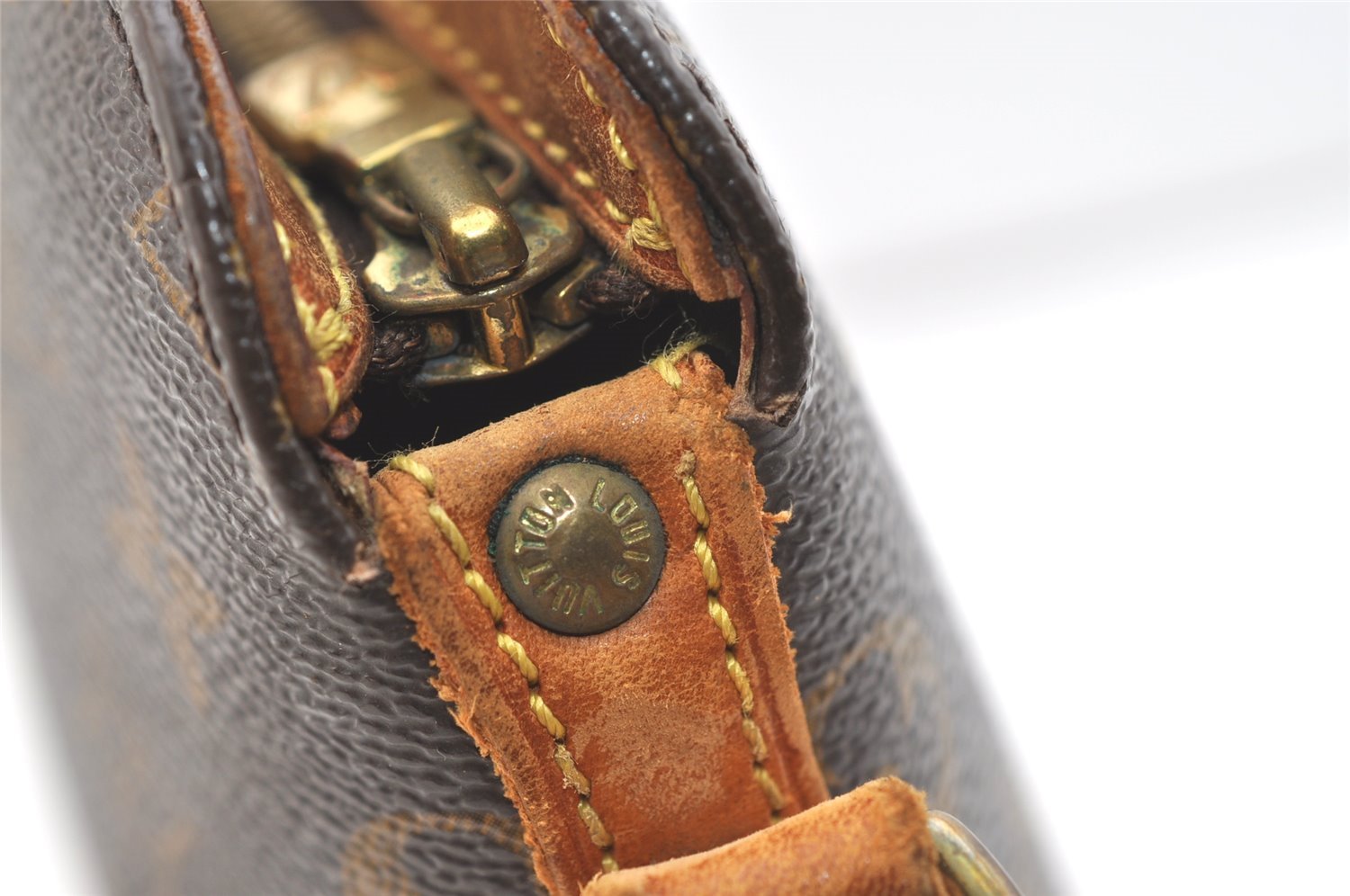 Authentic Louis Vuitton Monogram Drouot Shoulder Cross Bag M51290 Junk 1938K