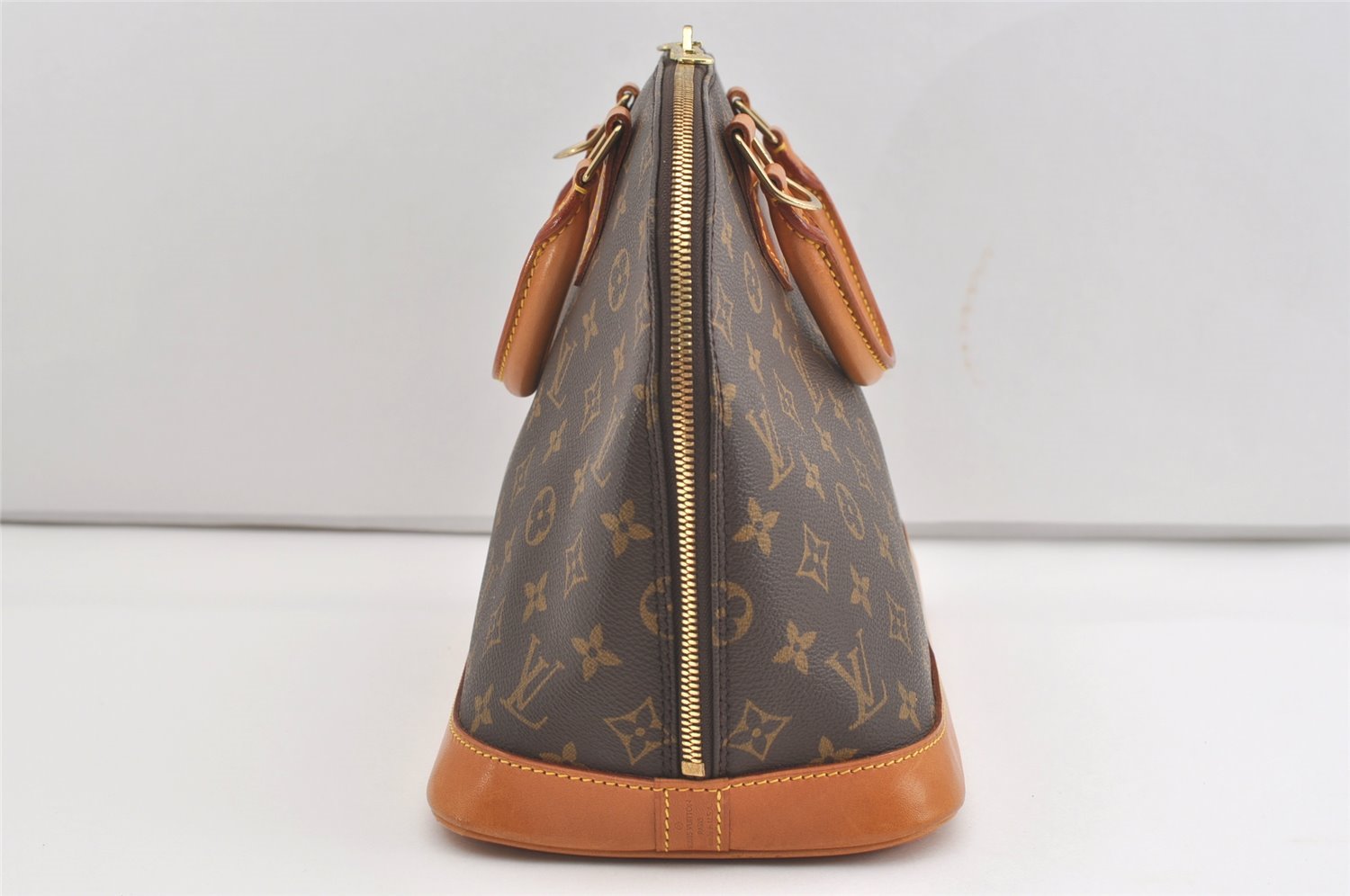 Authentic Louis Vuitton Monogram Alma Hand Bag Purse M51130 LV 1939J