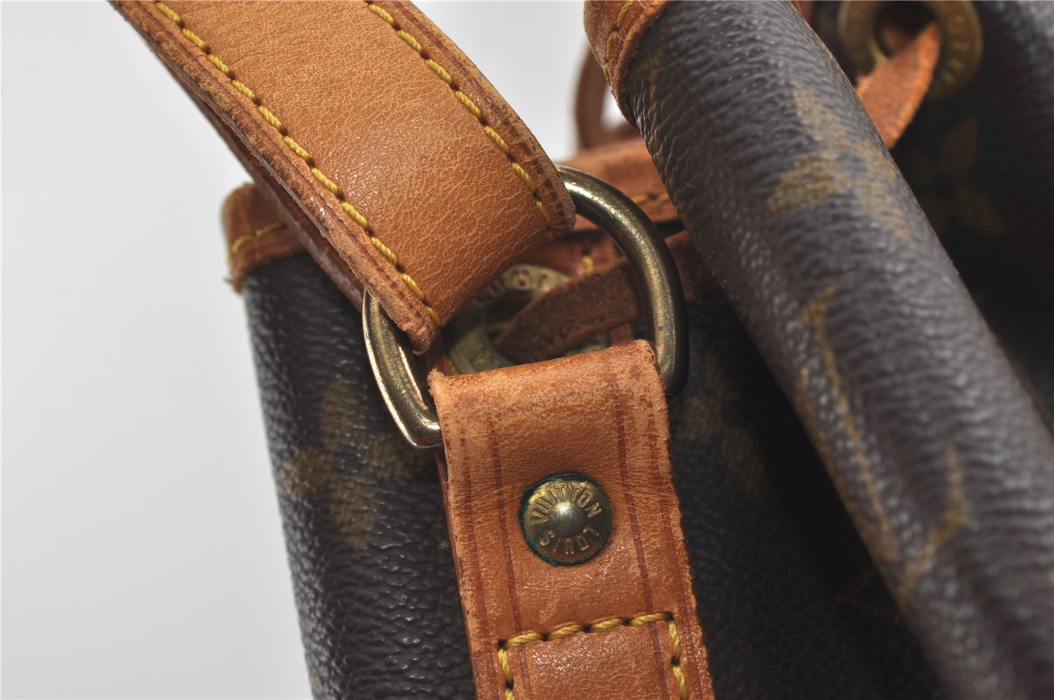 Authentic Louis Vuitton Monogram Noe Shoulder Drawstring Bag M42224 LV 1942J