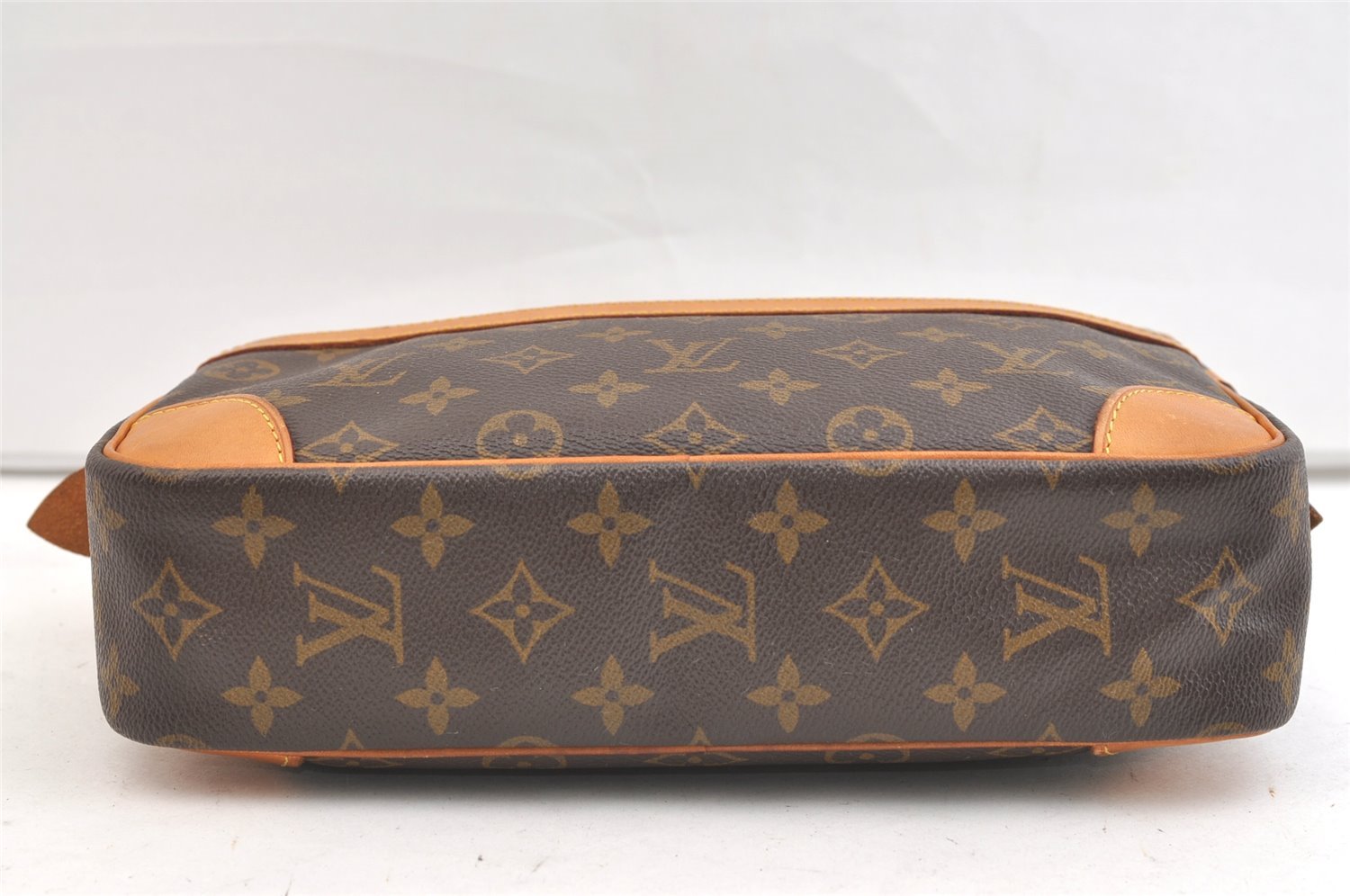 Authentic Louis Vuitton Monogram Compiegne 28 Clutch Hand Bag M51845 LV 1942K