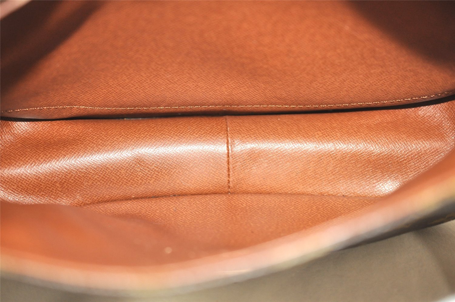 Authentic Louis Vuitton Monogram Saint Cloud GM M51242 Shoulder Cross Bag 1948J