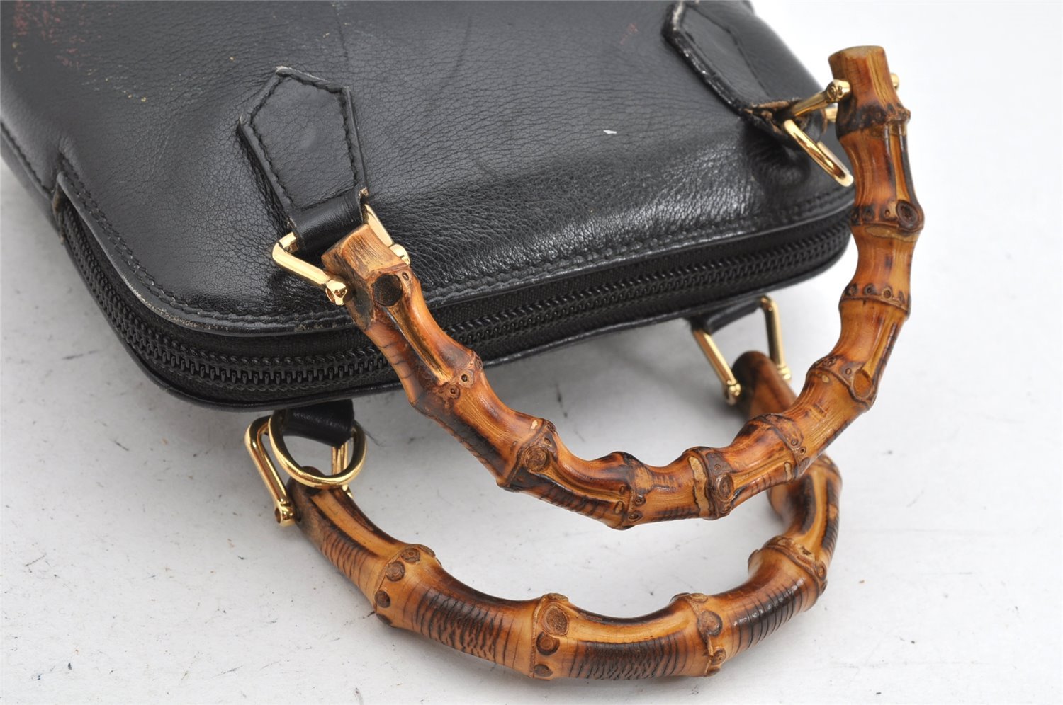 Authentic GUCCI Vintage Bamboo 2Way Shoulder Hand Bag Purse Leather Black 1952K