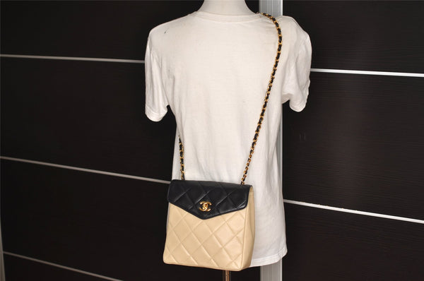 Authentic CHANEL Calf Skin Turnlock Matelasse Chain Shoulder Bag Beige 1953J