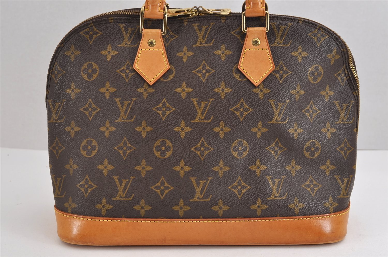 Authentic Louis Vuitton Monogram Alma Hand Bag Purse M51130 LV 1964J