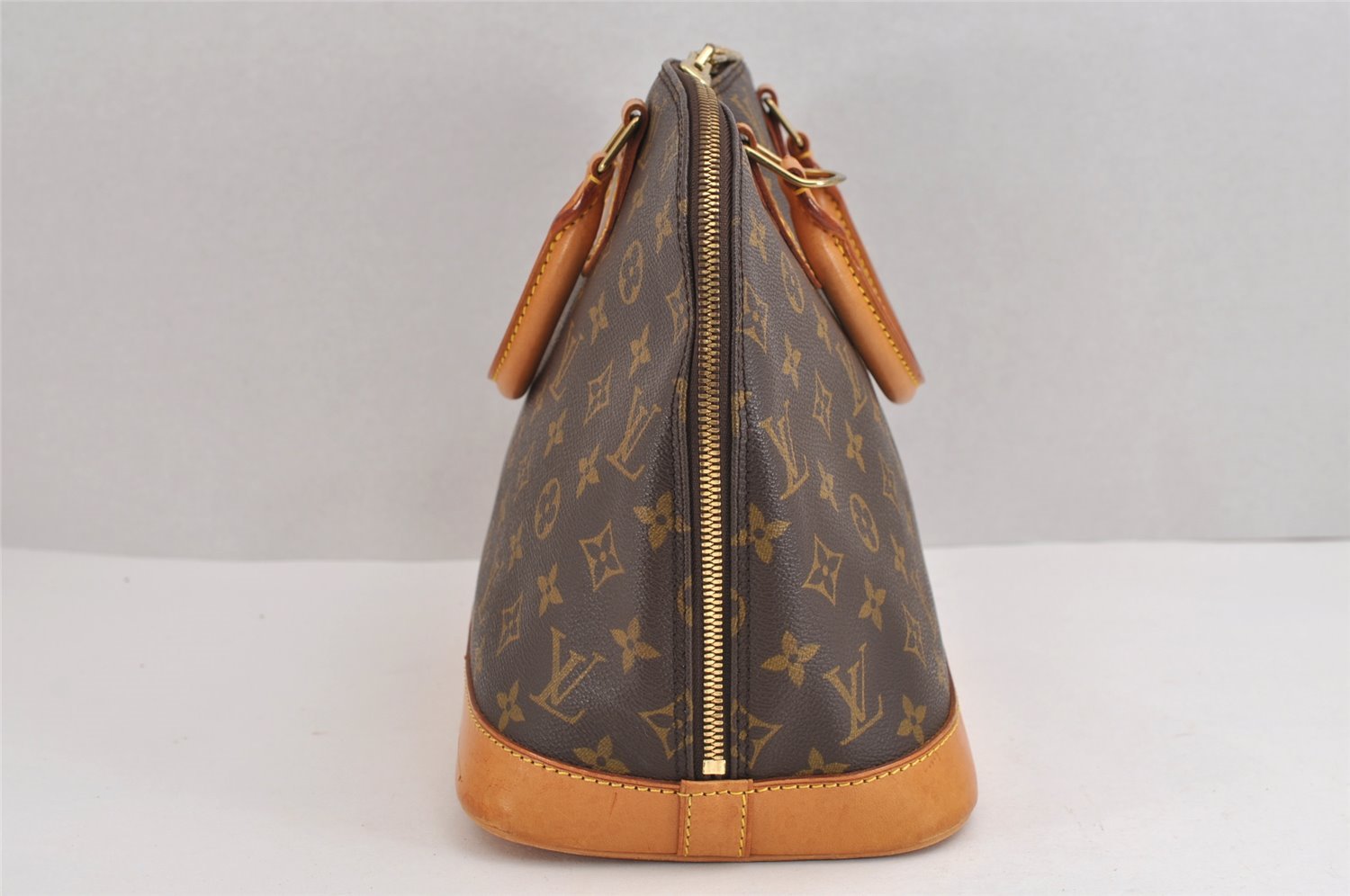 Authentic Louis Vuitton Monogram Alma Hand Bag Purse M51130 LV 1964J