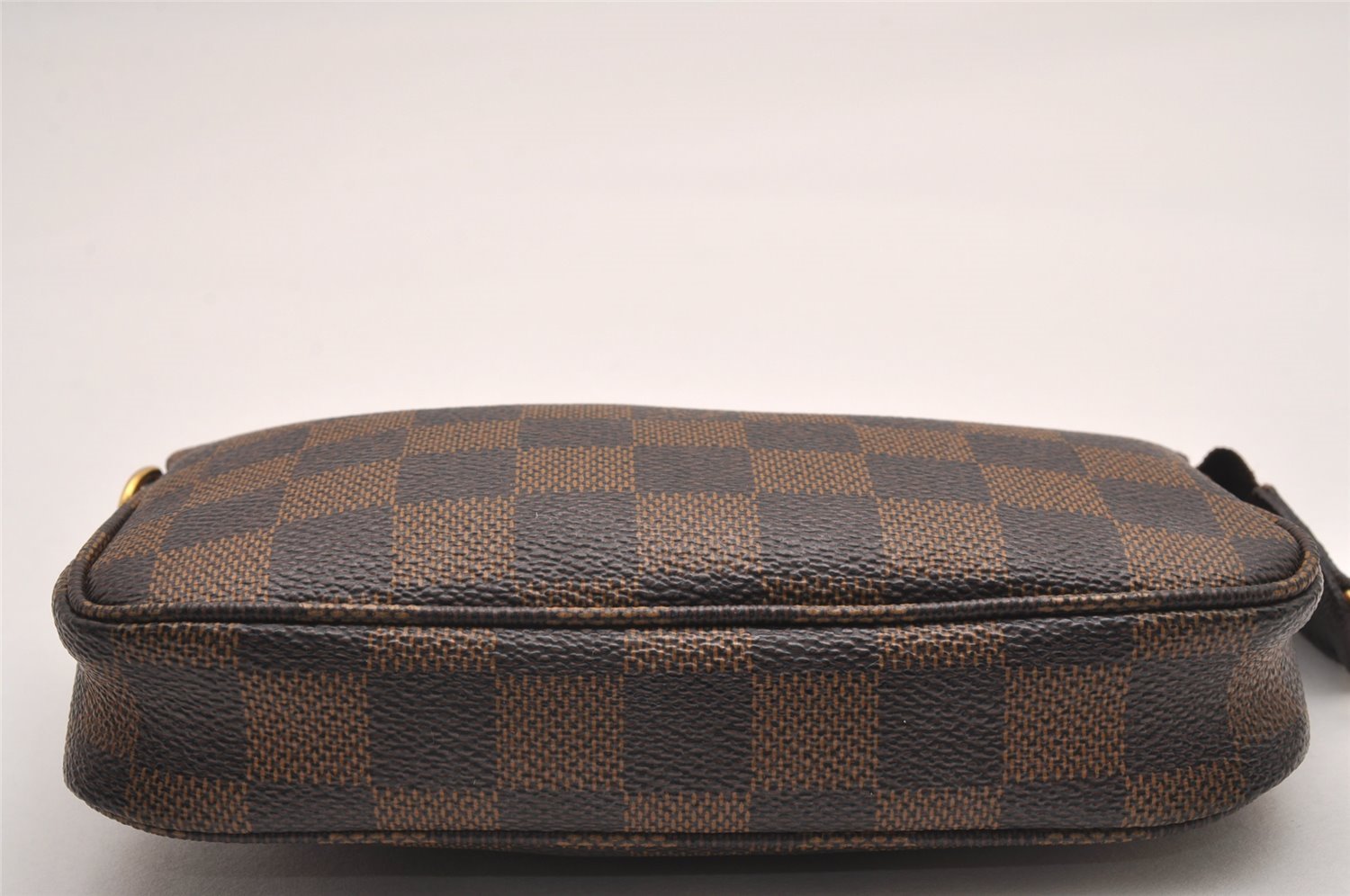 Authentic Louis Vuitton Damier Marais Bucket Pouch Purse Clutch LV 1974J