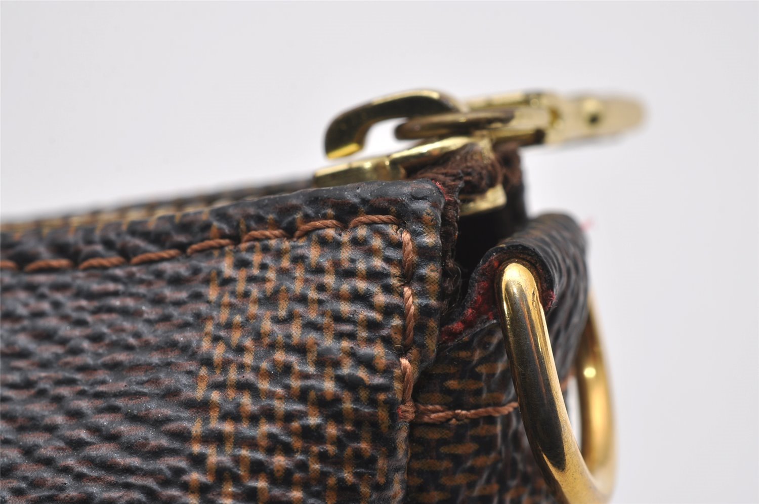 Authentic Louis Vuitton Damier Marais Bucket Pouch Purse Clutch LV 1974J