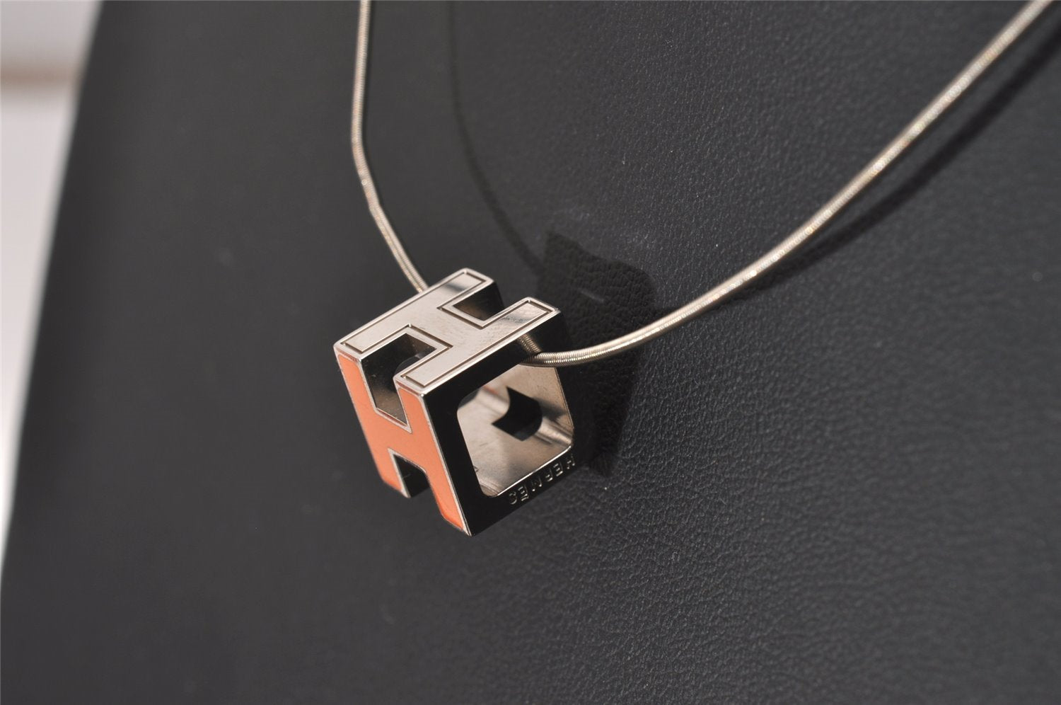 Authentic HERMES Cage De Ash H Cube Pendant Necklace Silver Orange Box 1976J