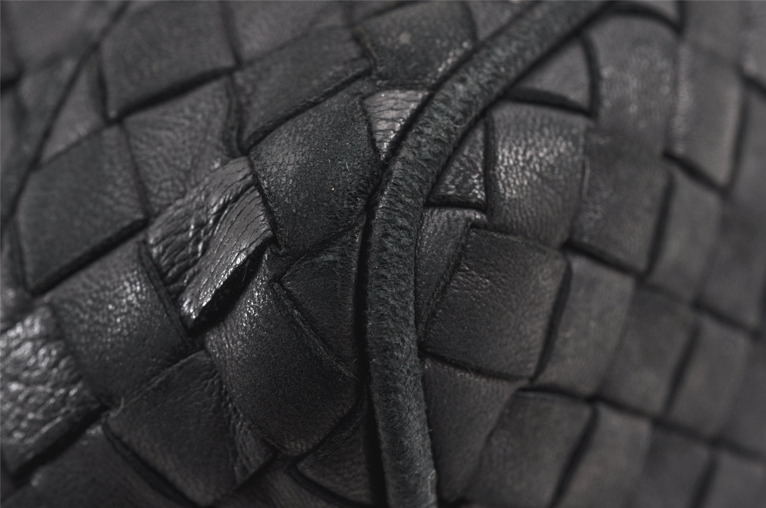 Authentic BOTTEGA VENETA Intrecciato Leather Shoulder Drawstring Bag Black 1986K