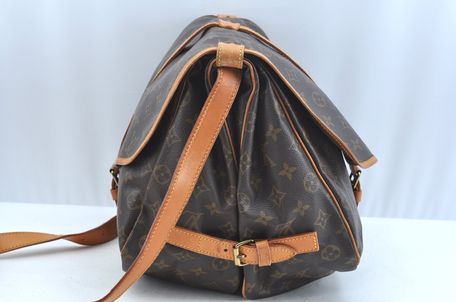 Authentic Louis Vuitton Monogram Saumur 35 Shoulder Cross Bag M42254 LV 1991J