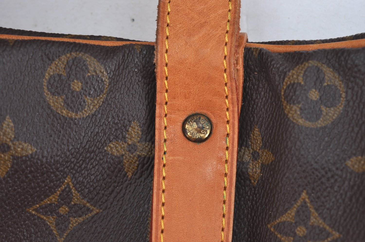 Authentic Louis Vuitton Monogram Saumur 35 Shoulder Cross Bag M42254 LV 1991J