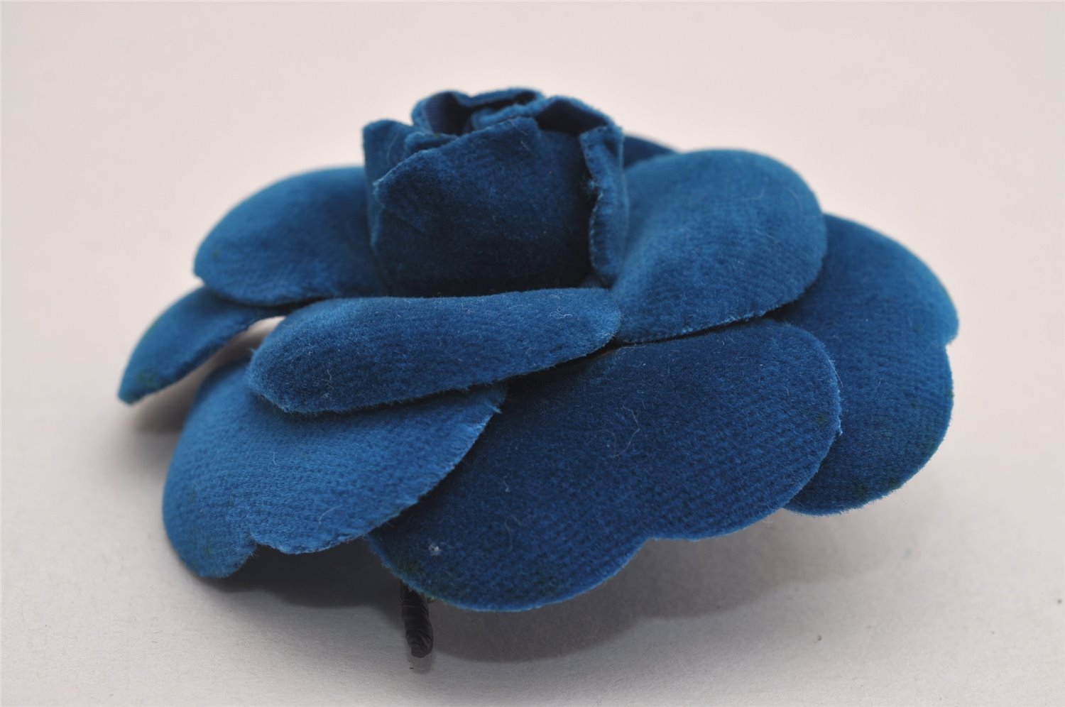 Authentic CHANEL Camellia Vintage Corsage Brooch Velvet Blue Box 1994J