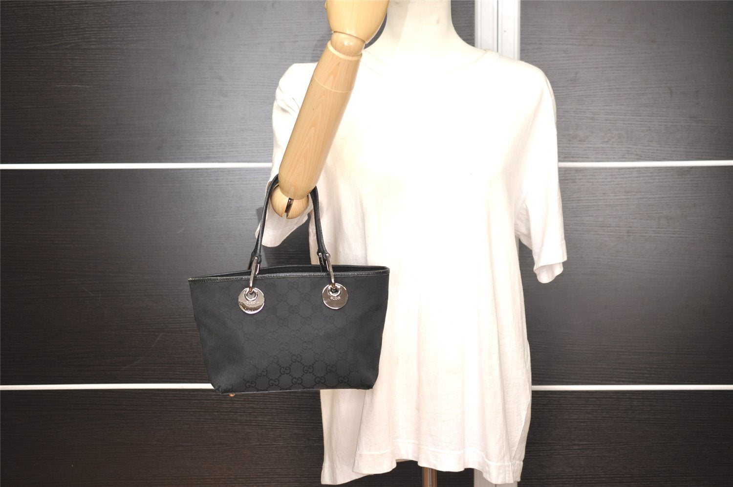 Authentic GUCCI Eclipse Hand Tote Bag Purse GG Canvas Leather 120844 Black 1997J