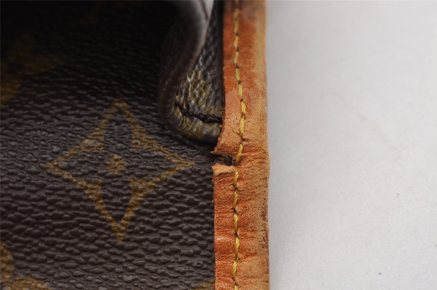 Authentic Louis Vuitton Monogram Portable Serviette Shoulder Bag Junk 1998I