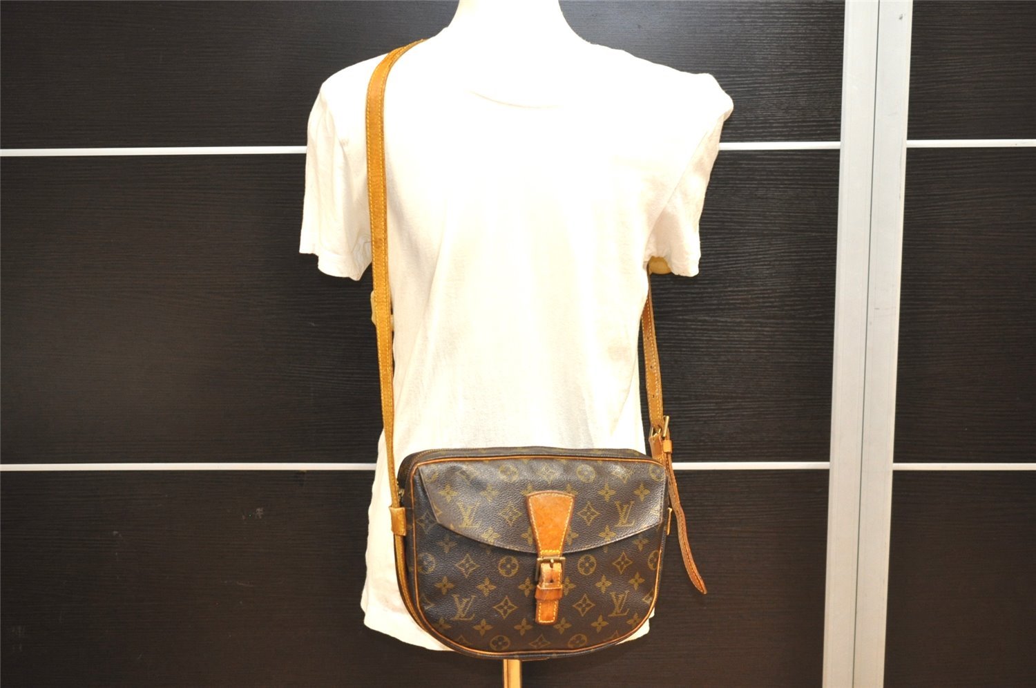 Authentic Louis Vuitton Monogram Jeune Fille MM M51226 Shoulder Cross Bag 2001J