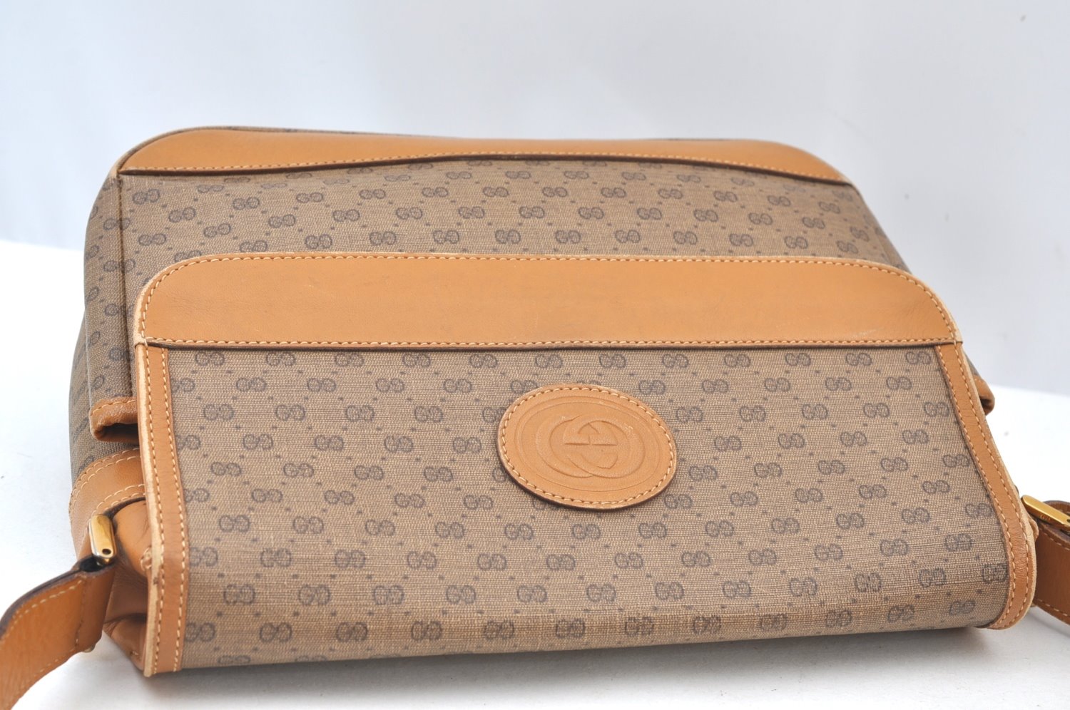 Authentic GUCCI Micro GG PVC Leather Shoulder Cross Body Bag Purse Brown 2003H