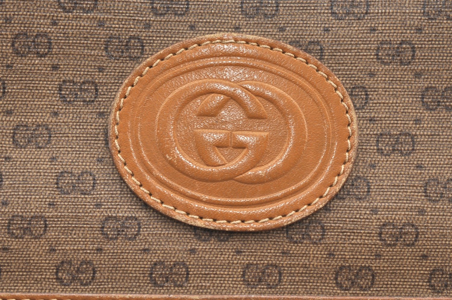 Authentic GUCCI Micro GG PVC Leather Shoulder Cross Body Bag Purse Brown 2003H