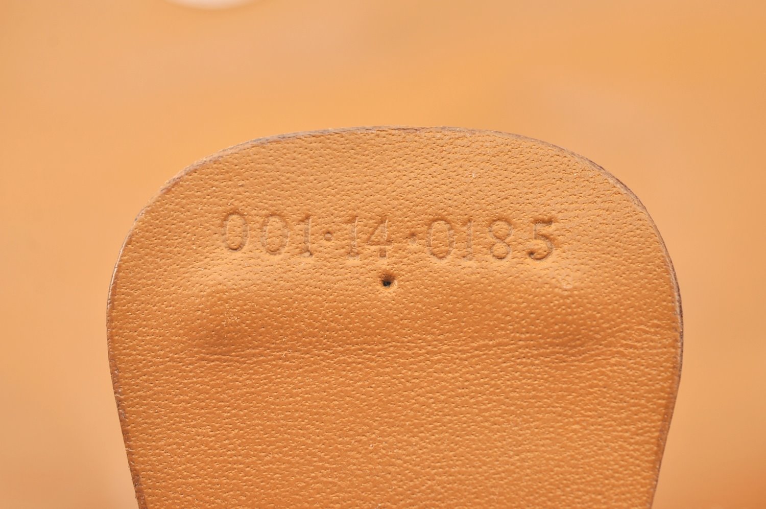 Authentic GUCCI Micro GG PVC Leather Shoulder Cross Body Bag Purse Brown 2003H