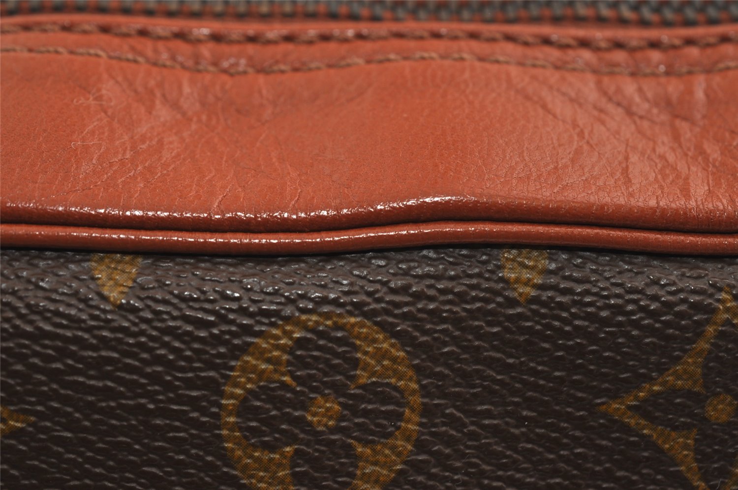 Authentic Louis Vuitton Monogram Sac Bandouliere 30 Shoulder Bag Old Model 2004I