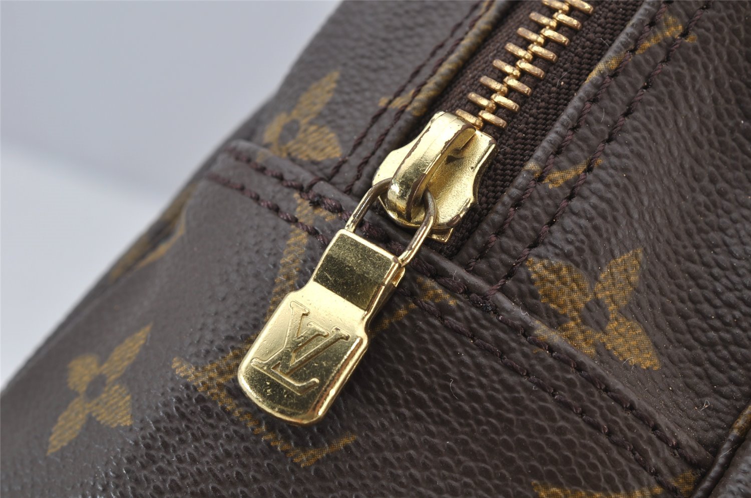 Auth Louis Vuitton Monogram Trousse Toilette 28 Clutch Bag M47522 Junk 2005J