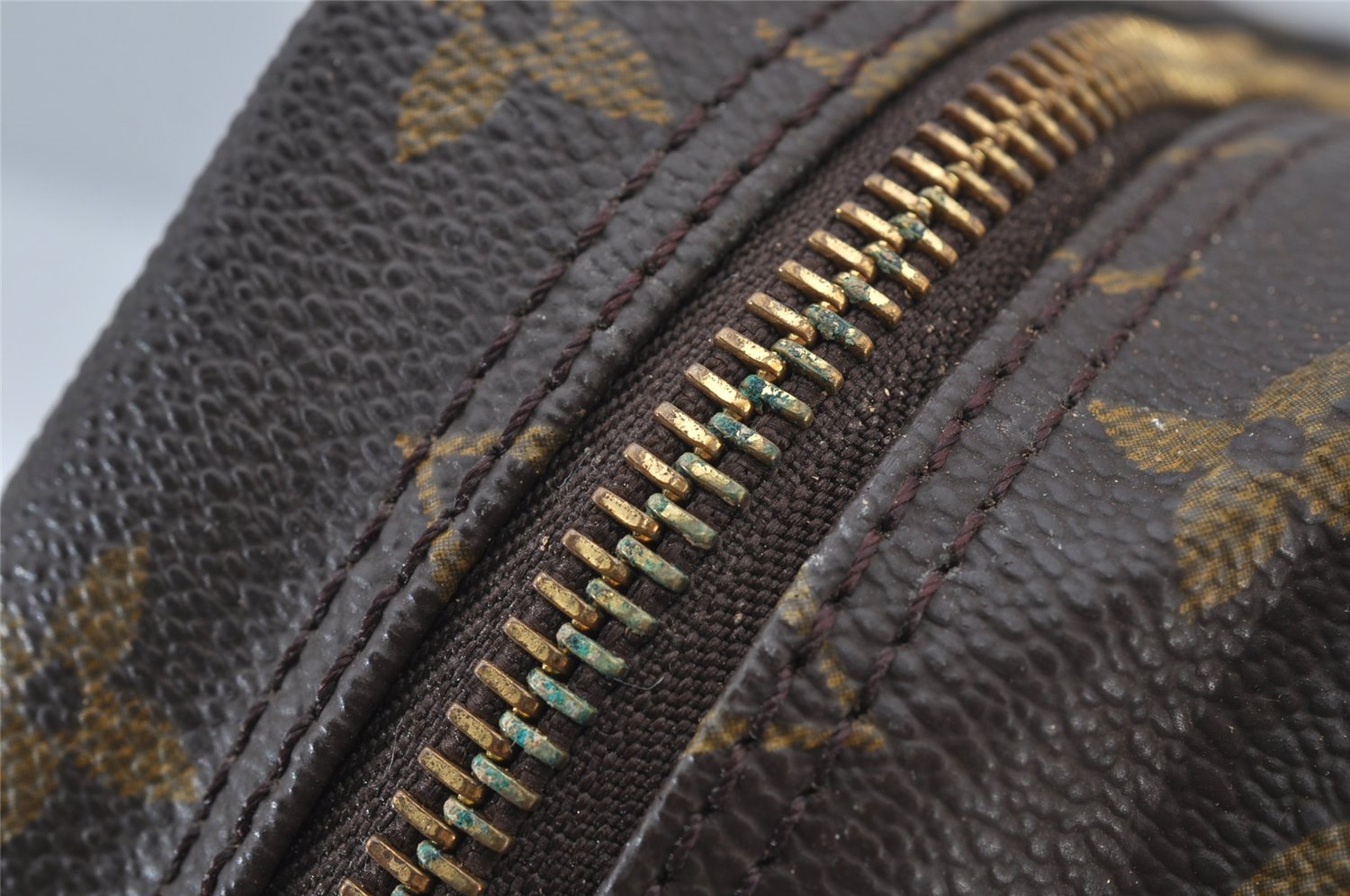 Auth Louis Vuitton Monogram Trousse Toilette 28 Clutch Bag M47522 Junk 2005J