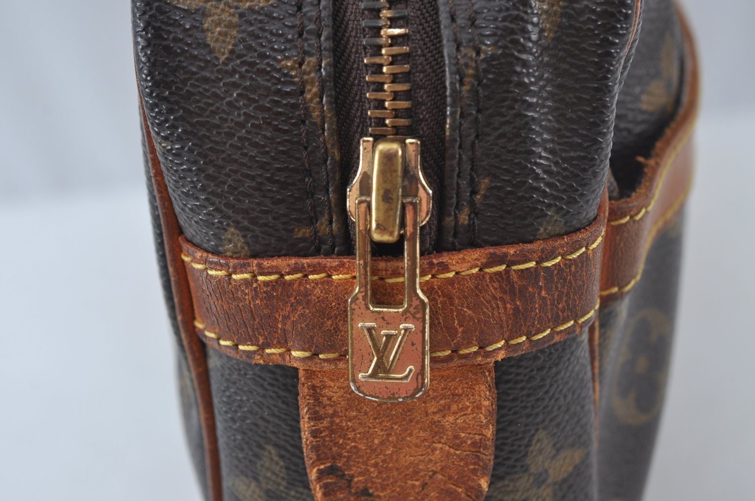 Authentic Louis Vuitton Monogram Compiegne 28 Clutch Hand Bag M51845 LV 2006K