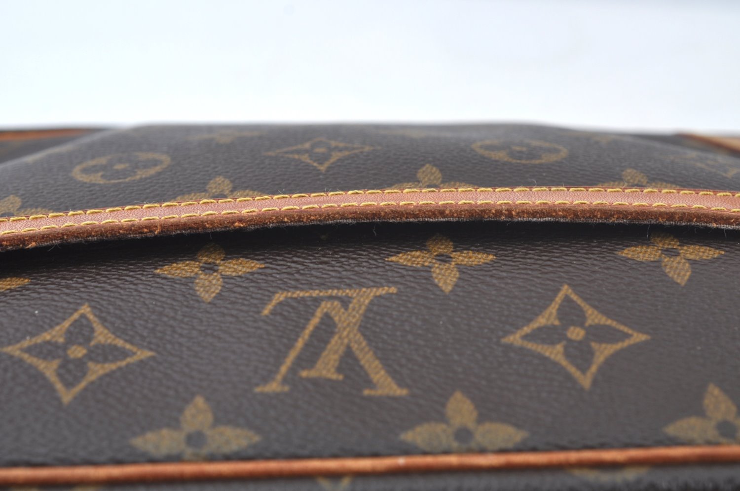 Authentic Louis Vuitton Monogram Compiegne 28 Clutch Hand Bag M51845 LV 2006K