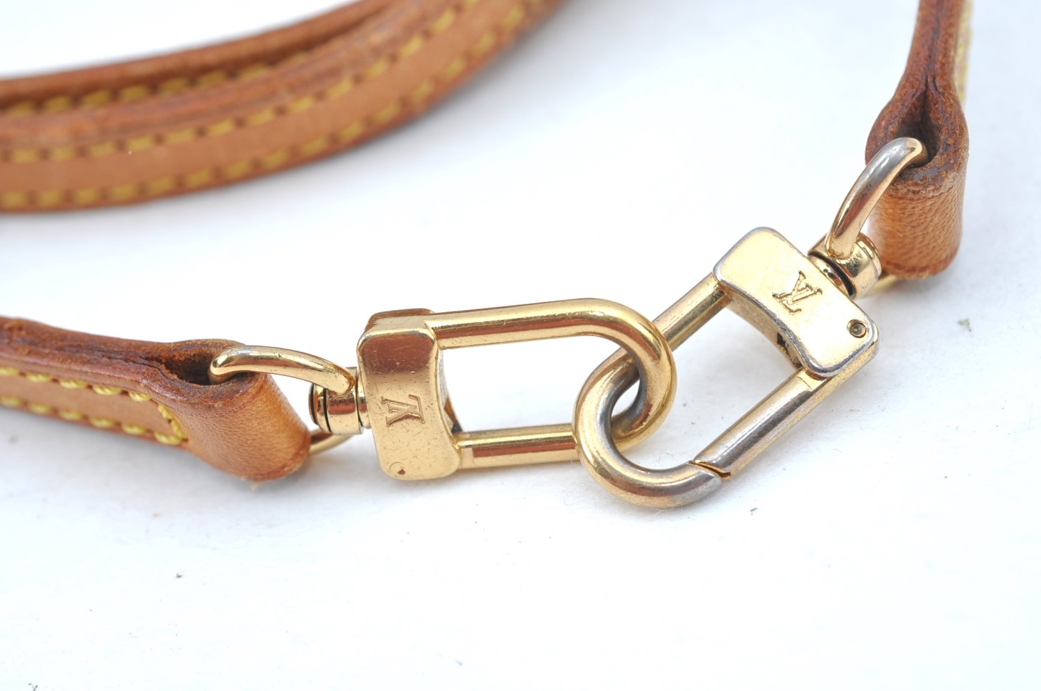 Authentic Louis Vuitton Leather Shoulder Strap Beige 39