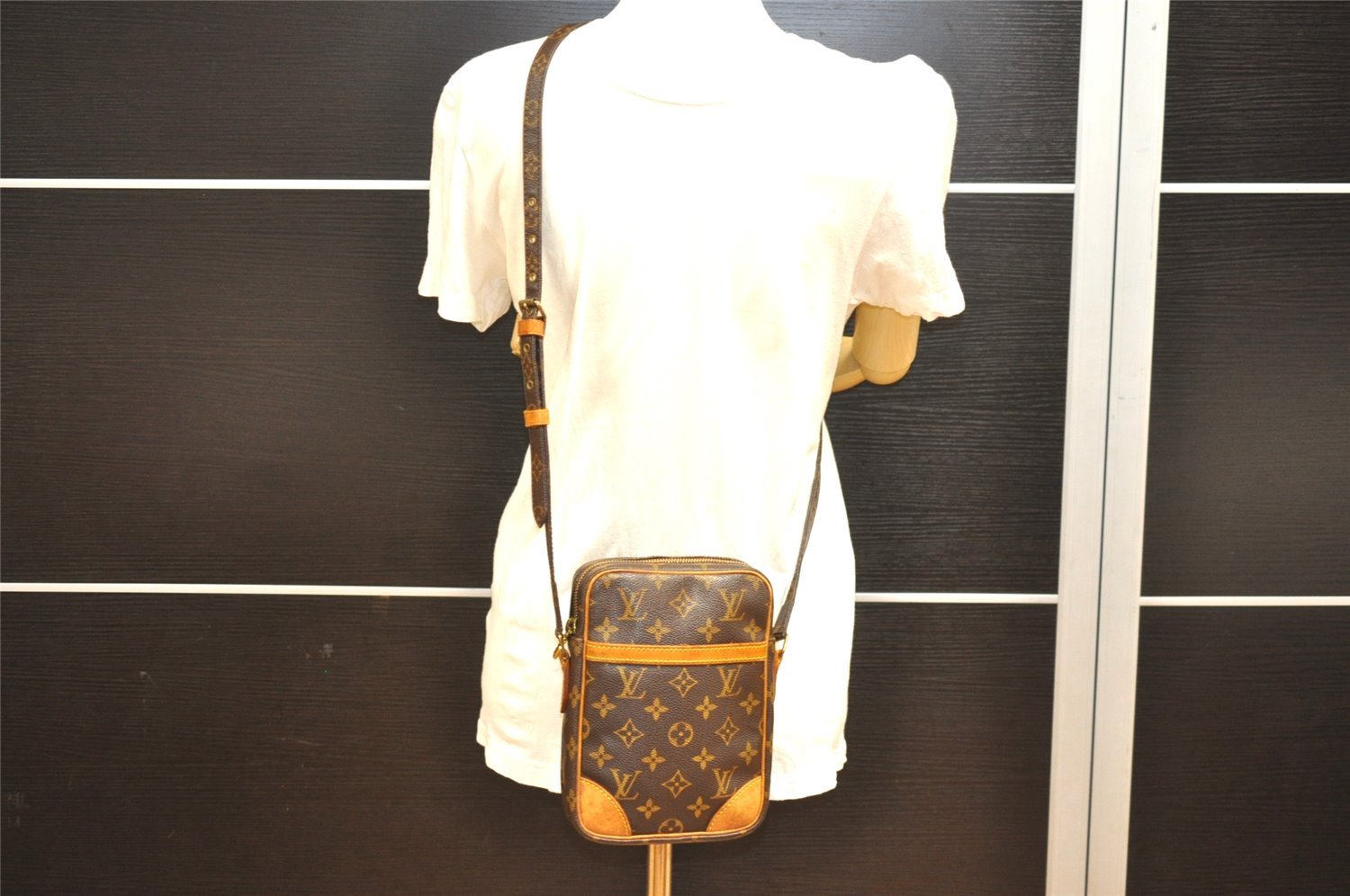 Authentic Louis Vuitton Monogram Danube Shoulder Cross Body Bag M45266 LV 2018I