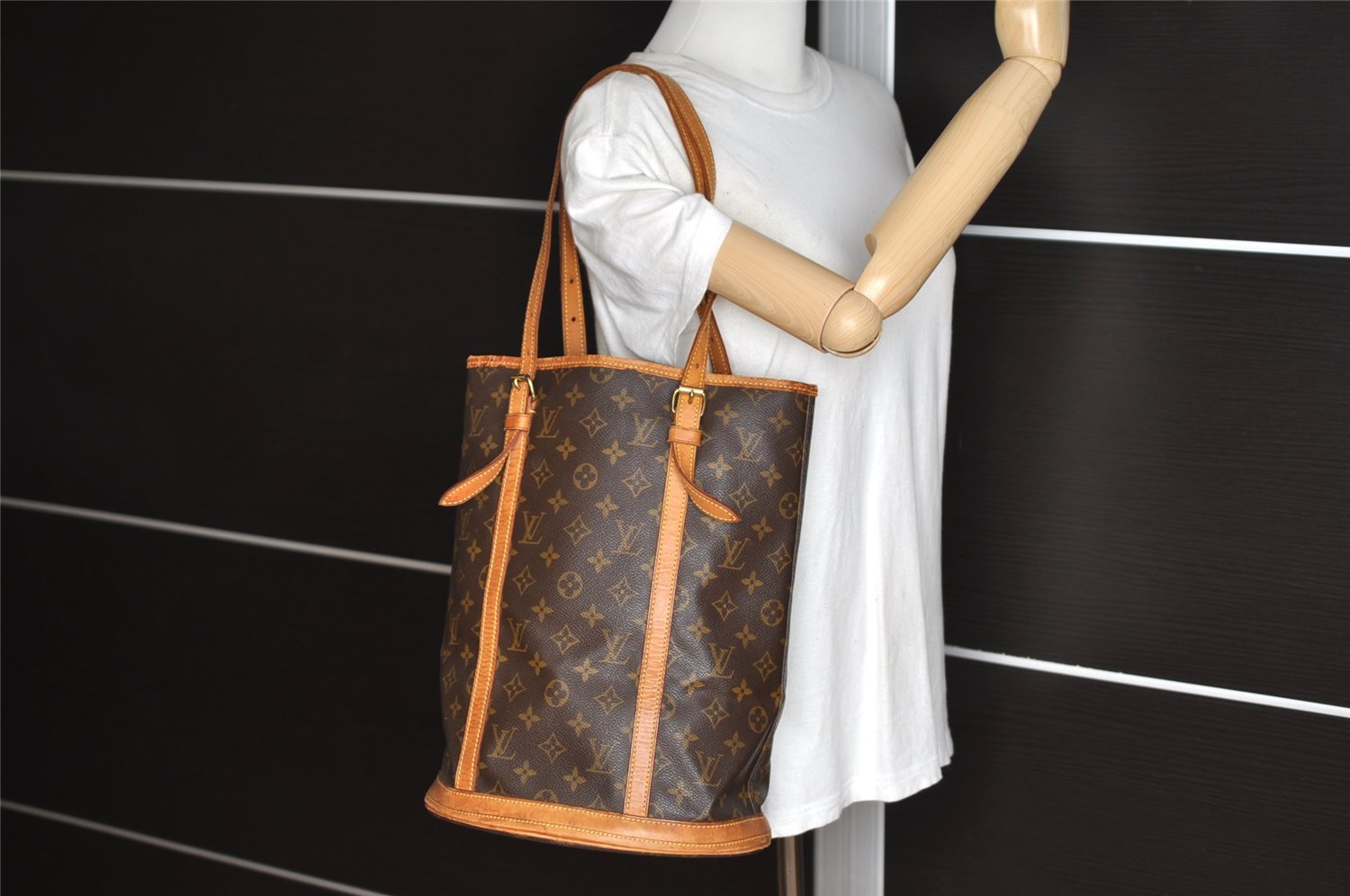 Authentic Louis Vuitton Monogram Bucket GM Shoulder Tote Bag M42236 LV 2021J