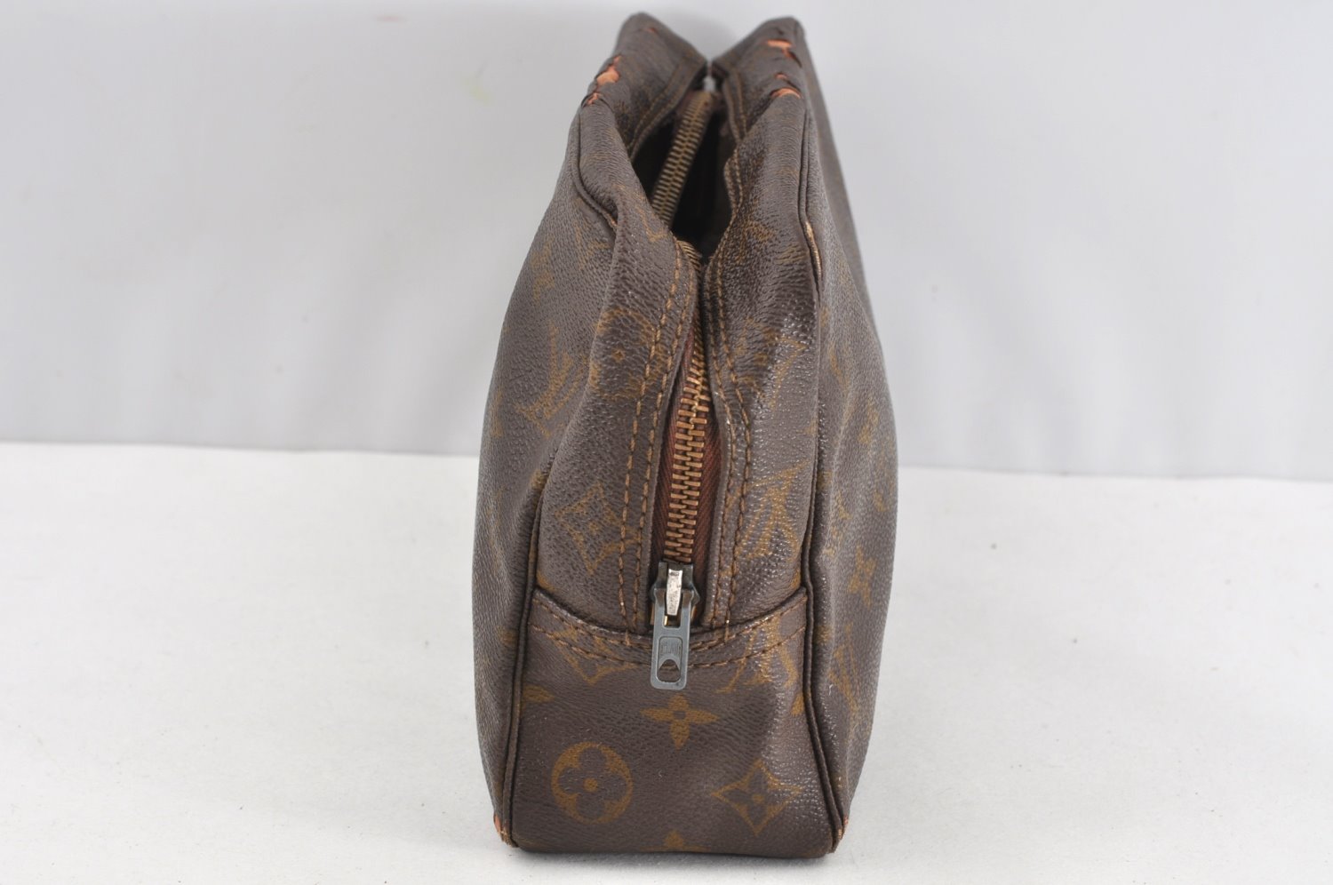 Auth Louis Vuitton Monogram Trousse Toilette 28 Clutch Bag Old Model Junk 2024J