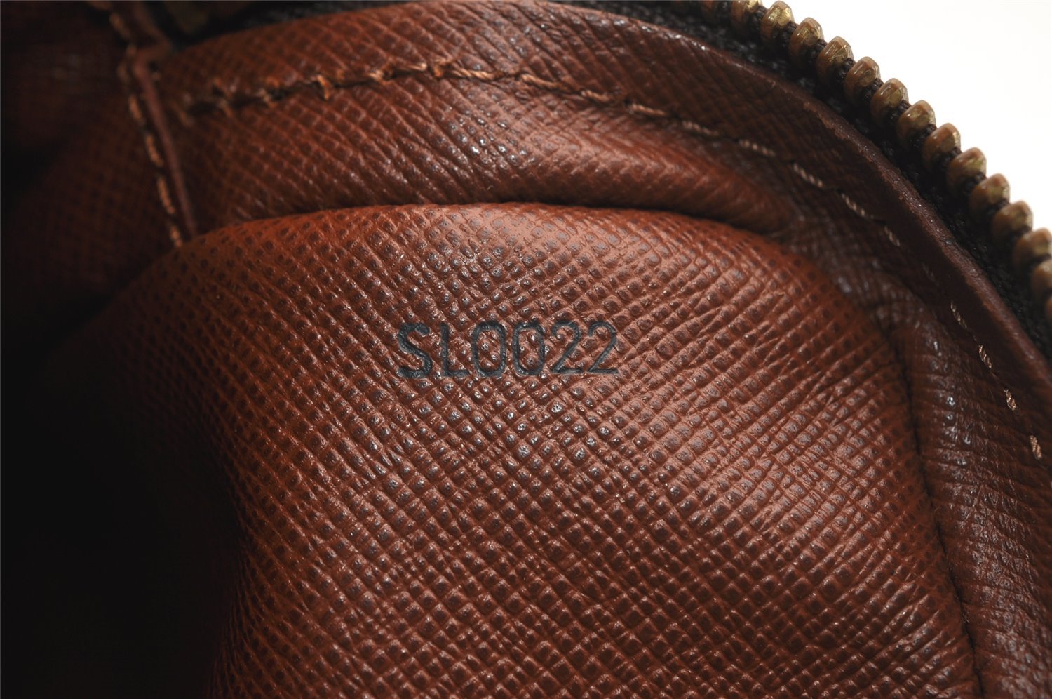 Authentic Louis Vuitton Monogram Danube Shoulder Crossbody Bag M45266 Junk 2026J