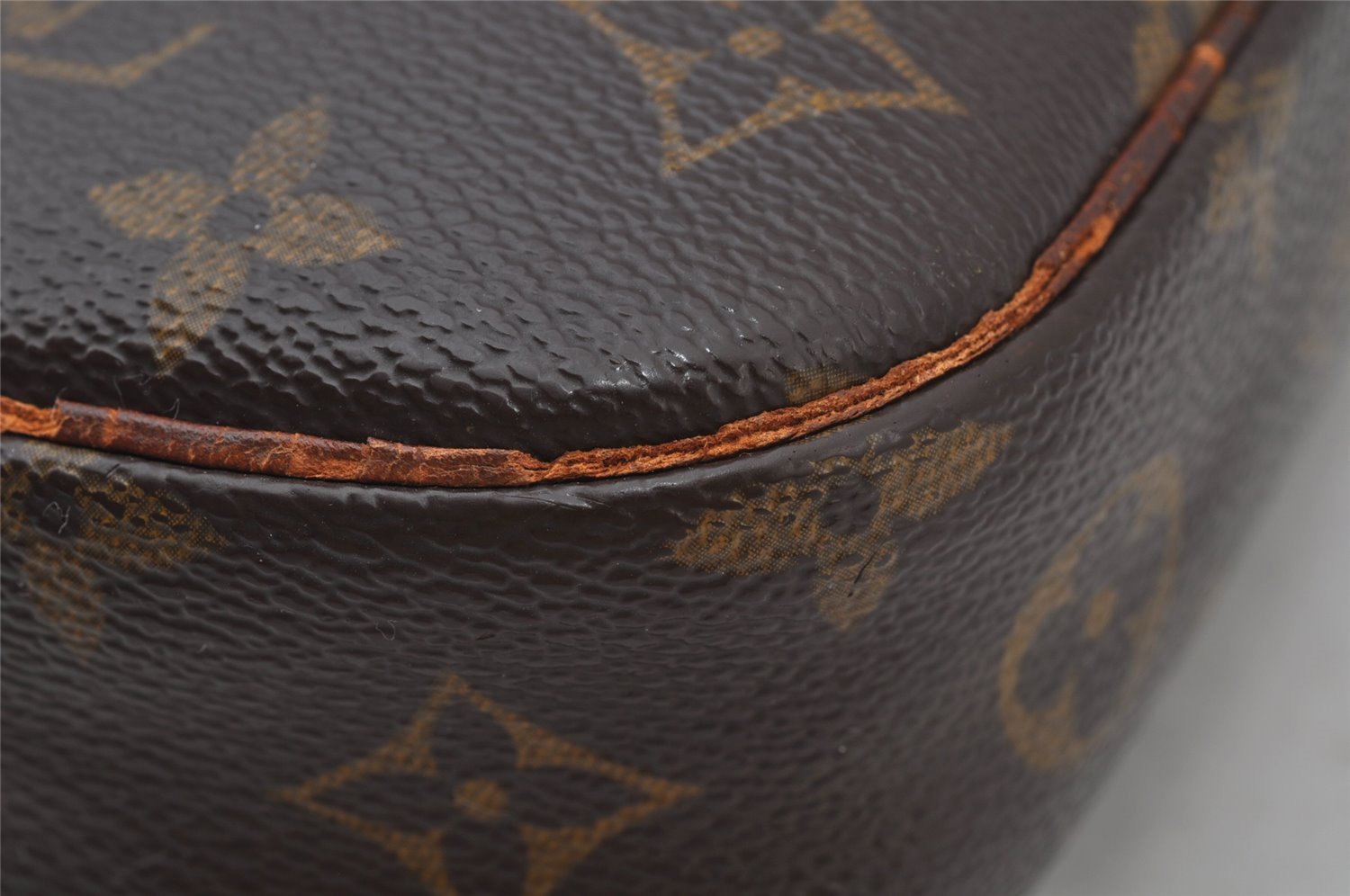 Authentic Louis Vuitton Monogram Pochette Gange Waist Body Bag M51870 LV 2028J