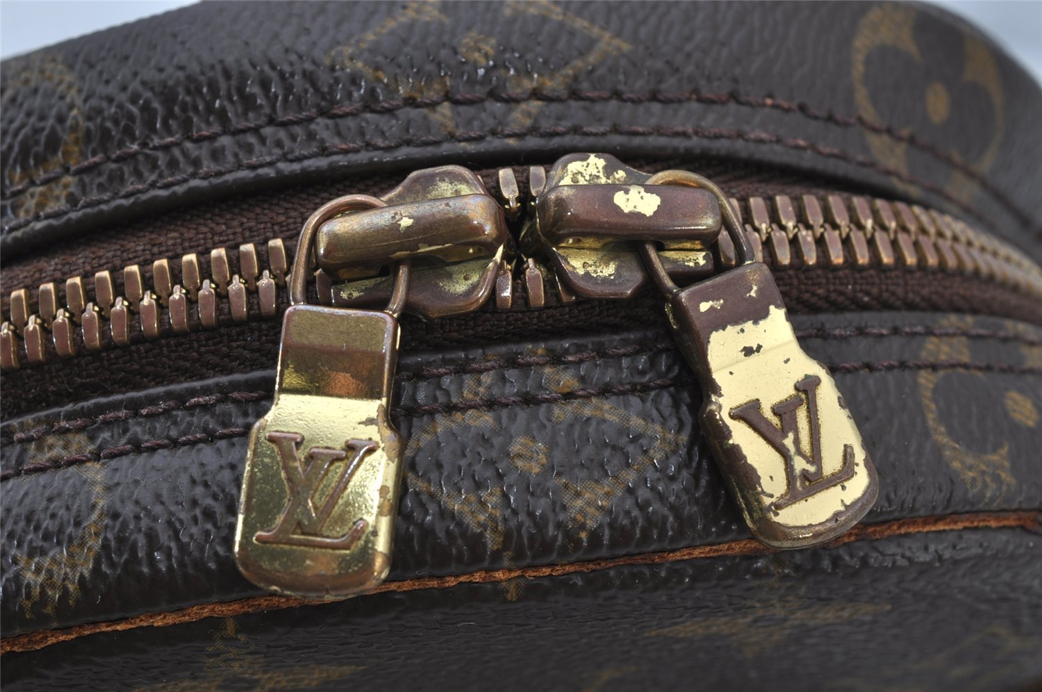 Authentic Louis Vuitton Monogram Pochette Gange Waist Body Bag M51870 LV 2028J