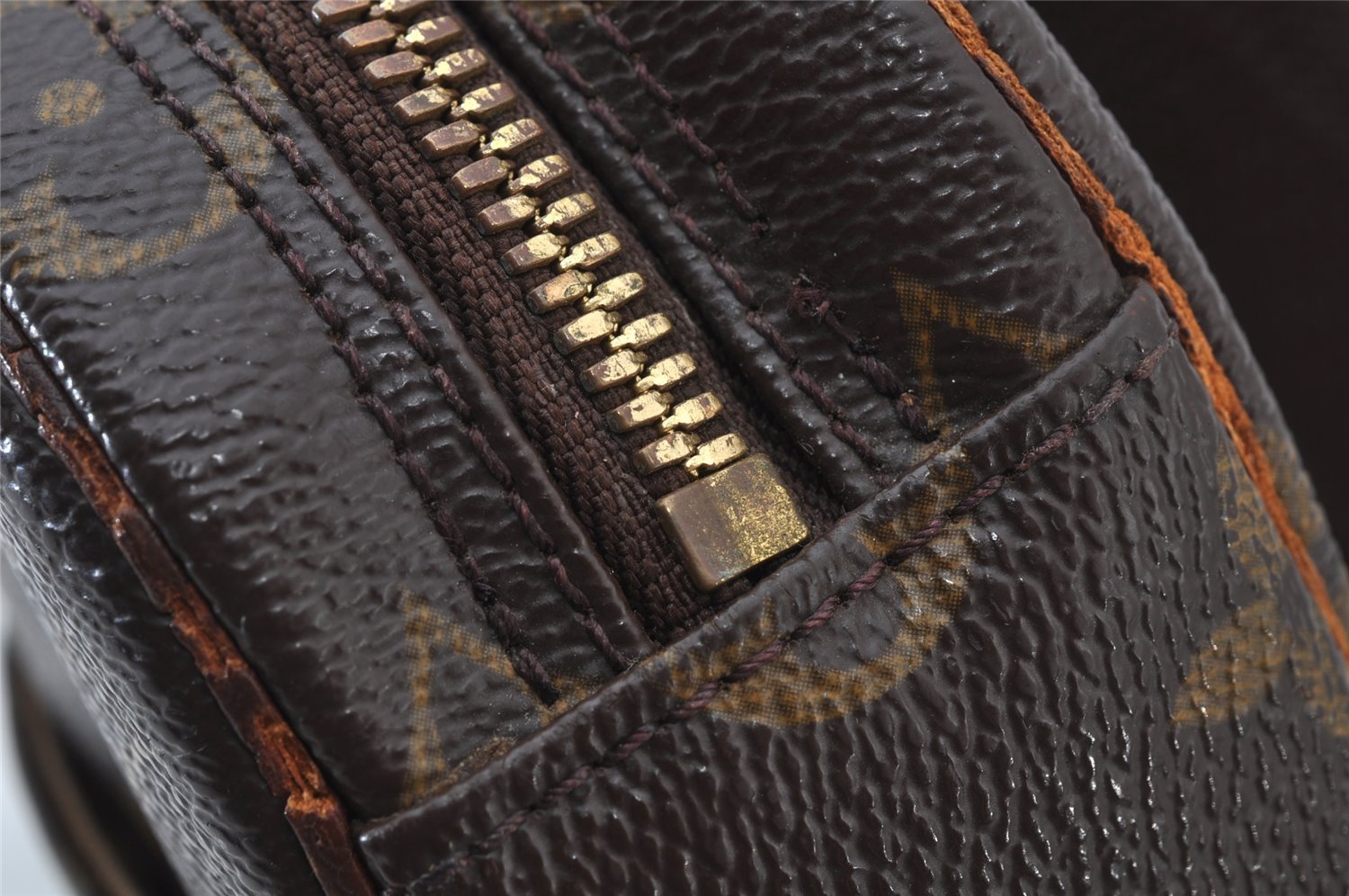 Authentic Louis Vuitton Monogram Pochette Gange Waist Body Bag M51870 LV 2028J