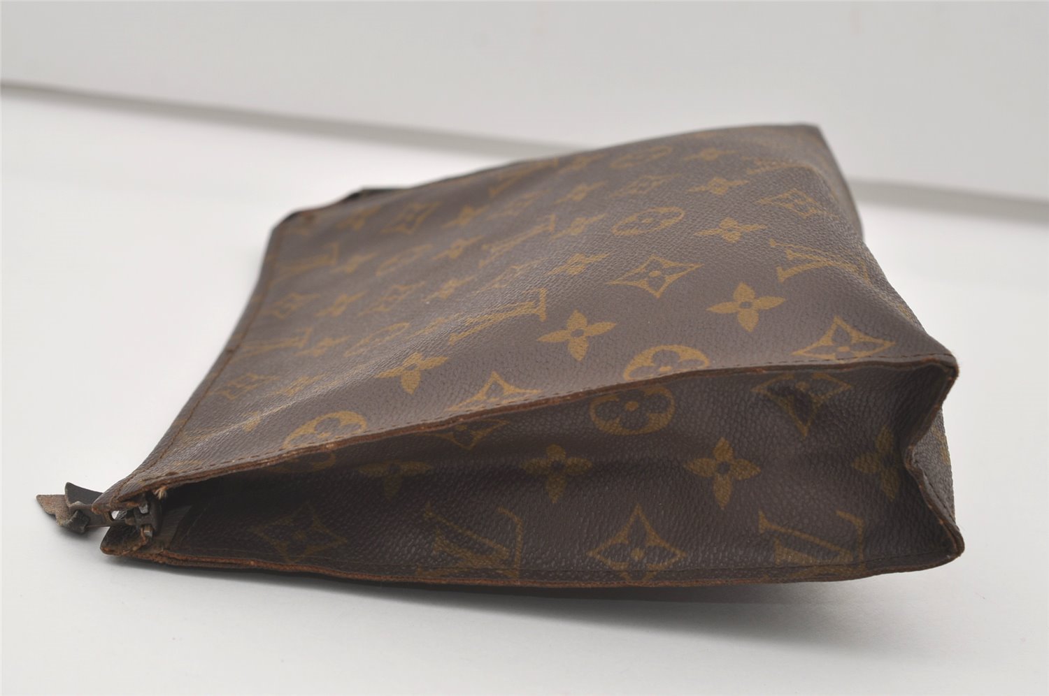 Auth Louis Vuitton Monogram Poche Toilette 26 Cosmetics Pouch Old Model LV 2034J
