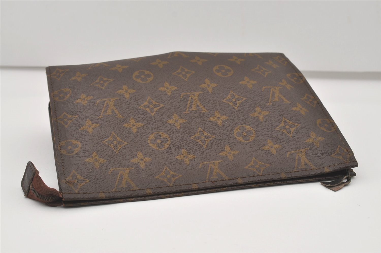 Auth Louis Vuitton Monogram Poche Toilette 26 Cosmetics Pouch Old Model LV 2034J