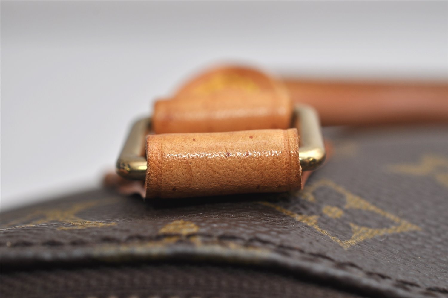 Authentic Louis Vuitton Monogram Alma Hand Bag Purse M51130 LV 2034K