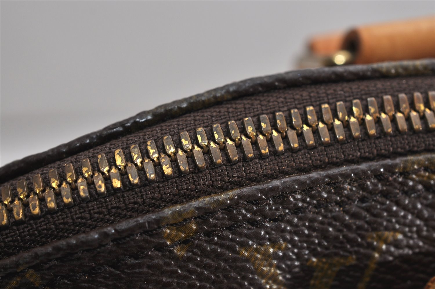 Authentic Louis Vuitton Monogram Alma Hand Bag Purse M51130 LV 2034K