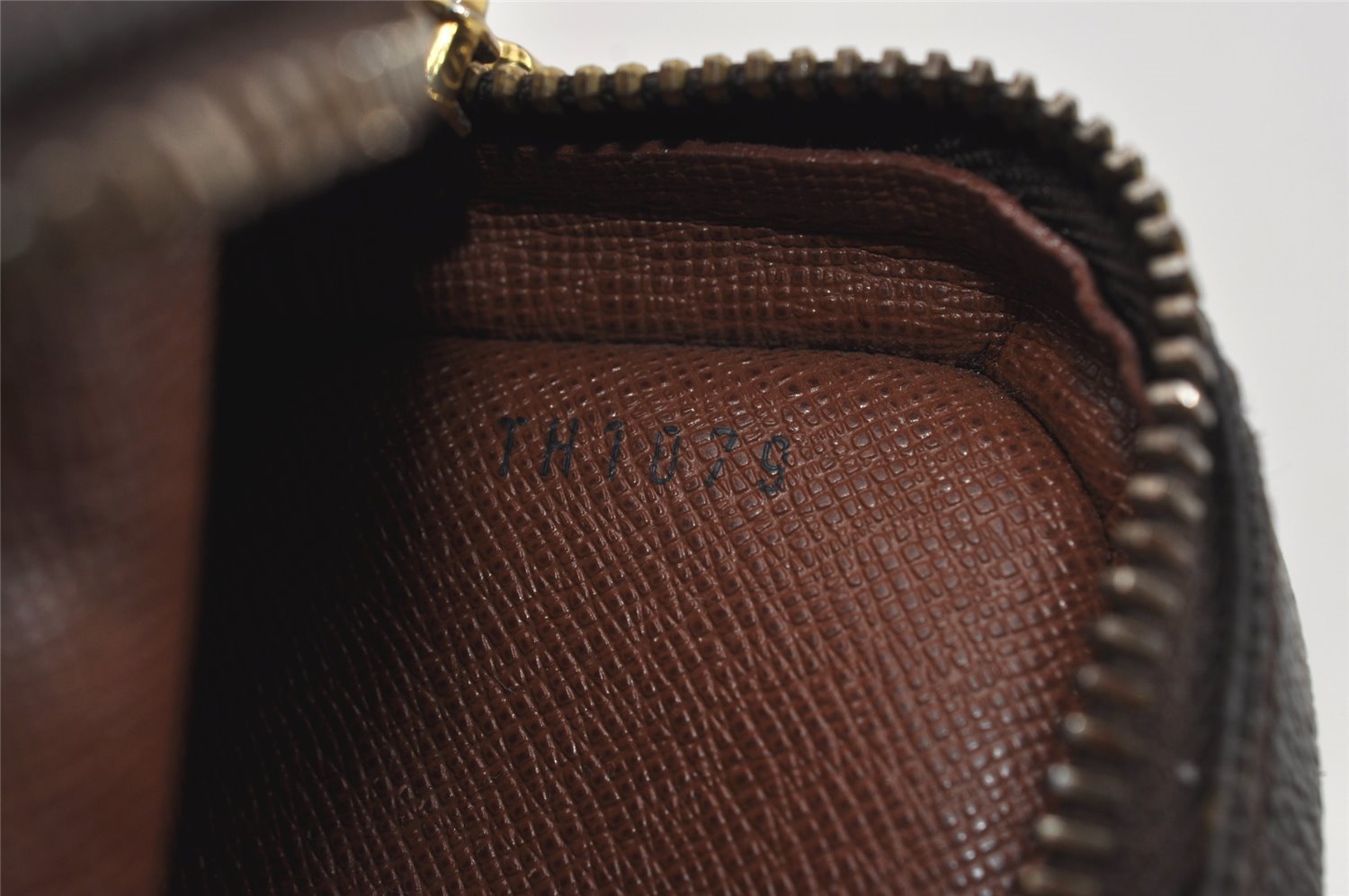 Authentic Louis Vuitton Monogram Amazone Shoulder Cross Body Bag M45236 LV 2037I