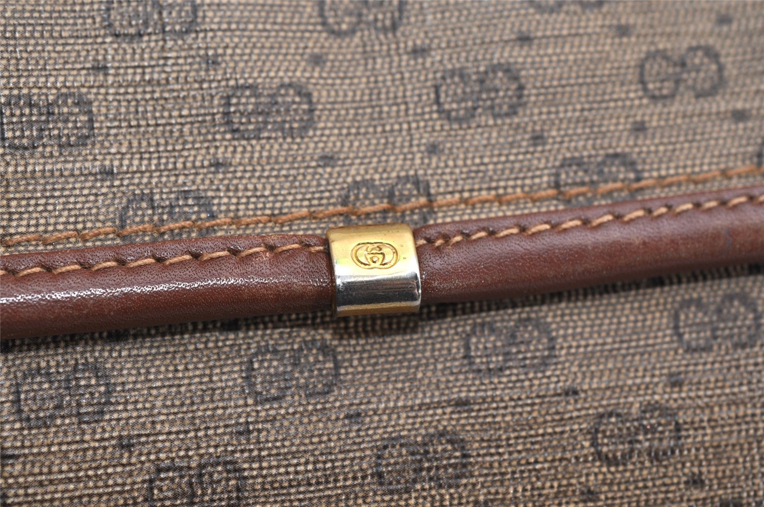 Authentic GUCCI Micro GG PVC Leather Shoulder Cross Body Bag Purse Brown 2038K