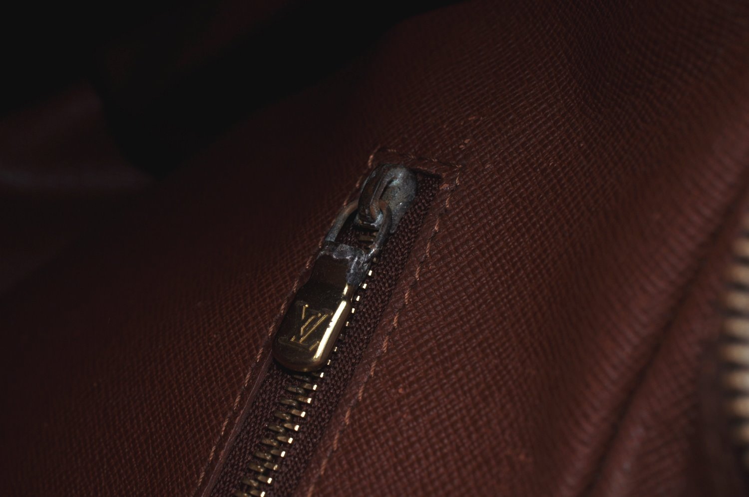 Authentic Louis Vuitton Monogram Boulogne 30 Shoulder Bag M52165 Junk 2039J