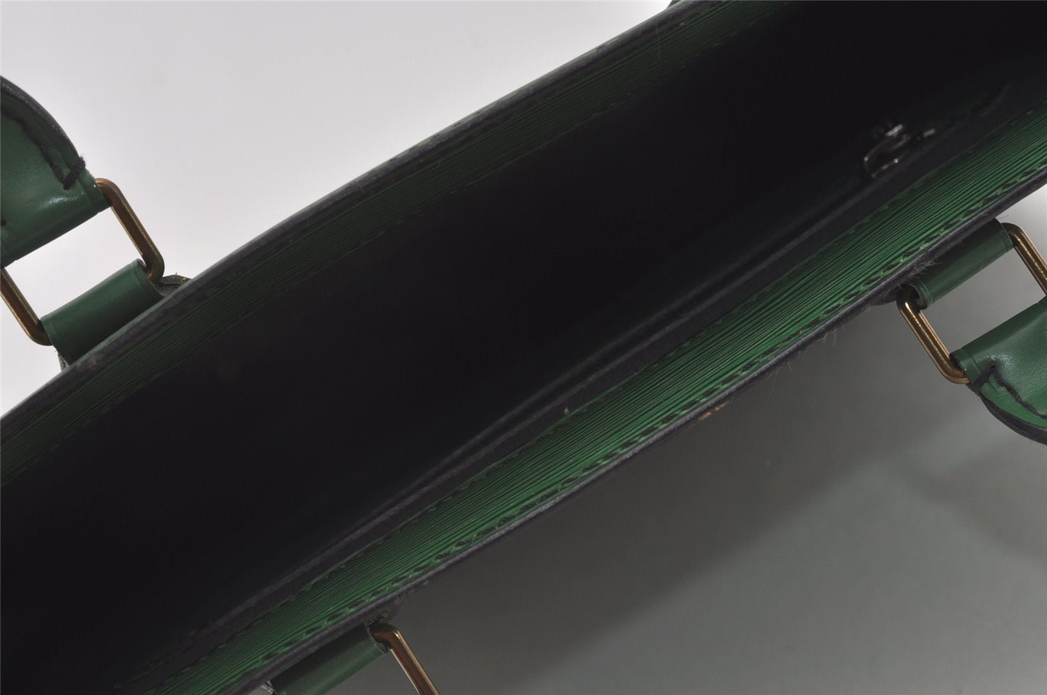 Authentic Louis Vuitton Epi Leather Sac Plat Hand Bag M52074 Green LV 2040J