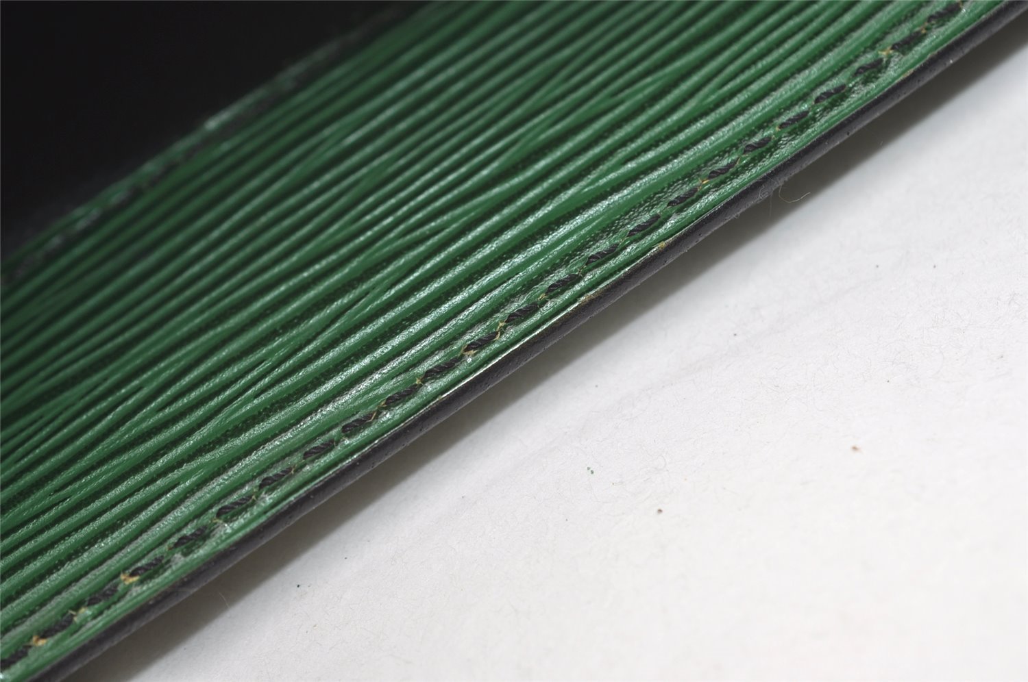 Authentic Louis Vuitton Epi Leather Sac Plat Hand Bag M52074 Green LV 2040J